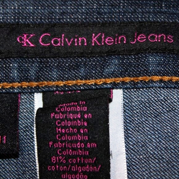 Calvin Klein Low-Rise Flare Jeans - Dark Wash - 33โ Inseam-Y2K - Picture 9 of 9